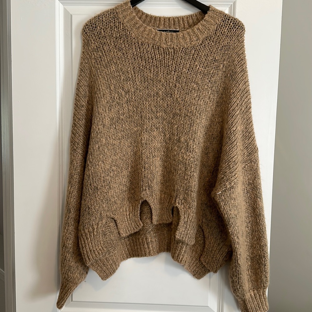 blue blush sweater, size S